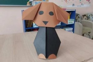 幼儿折纸手工简单小动物：怎么折纸坐着的小狗