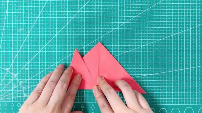 小螃蟹手工折纸教程简单
