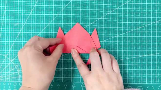 小螃蟹手工折纸教程简单