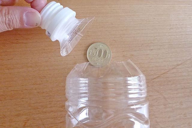 儿童变废为宝手工：矿泉水瓶手工制作招财猫造型存钱罐