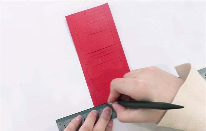 纸灯笼怎么做手工制作简单又漂亮