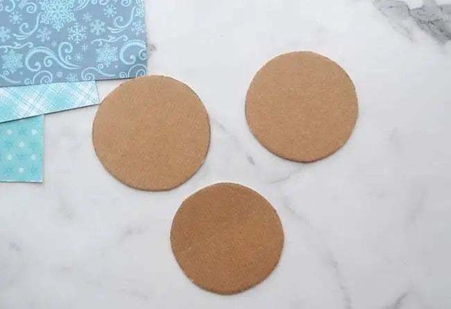 冬季儿童手工《棉签雪花》