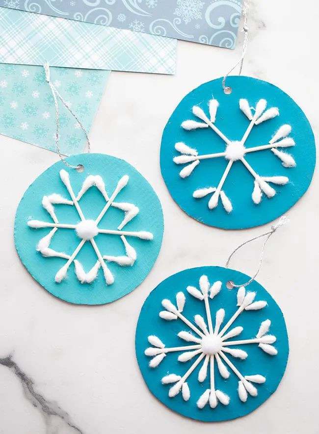 冬季儿童手工《棉签雪花》