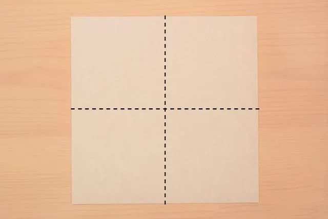 适合幼儿的简单手工折纸袜子