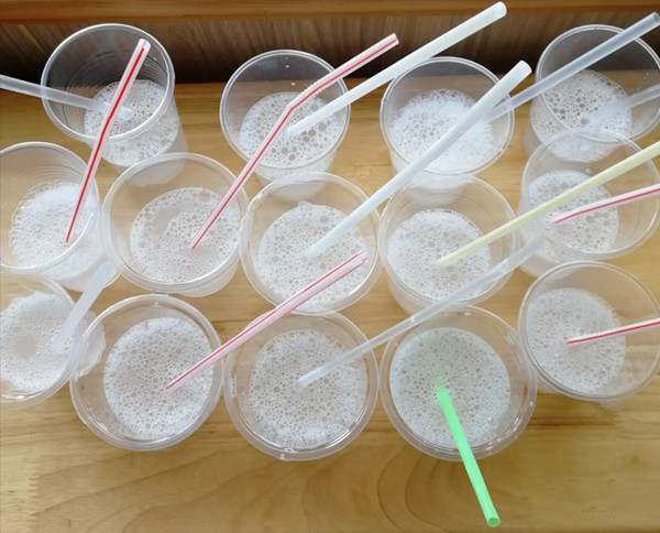 幼儿园中班科学教案《吹泡泡》