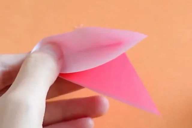 新年简单手工制作：怎么折纸灯笼(步骤图解)