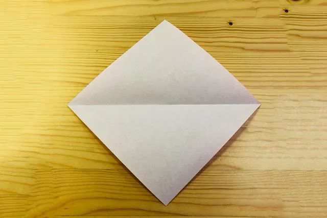 适合儿童的过年手工：怎么折纸鲤鱼(步骤图解)