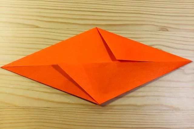 适合儿童的过年手工：怎么折纸鲤鱼(步骤图解)