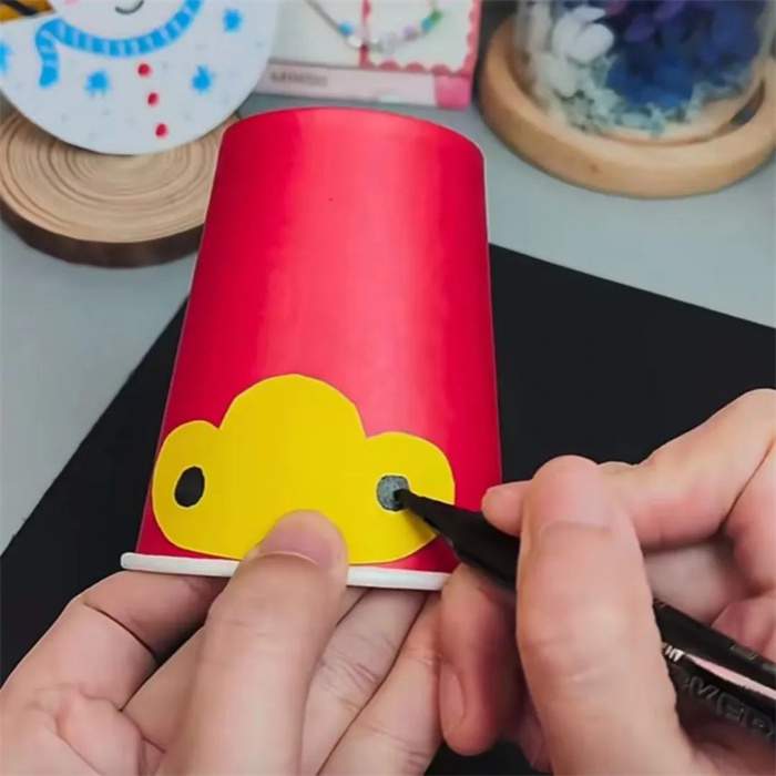 龙年一次性纸杯手工制作龙头