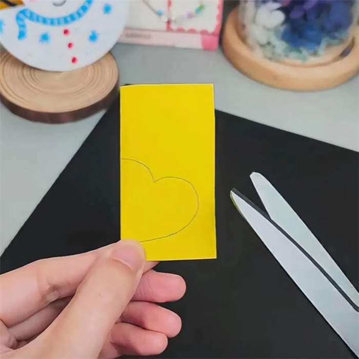 龙年一次性纸杯手工制作龙头