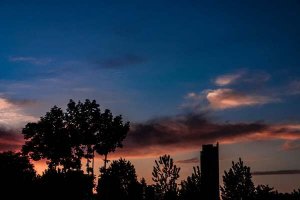 傍晚造句 用傍晚造句子