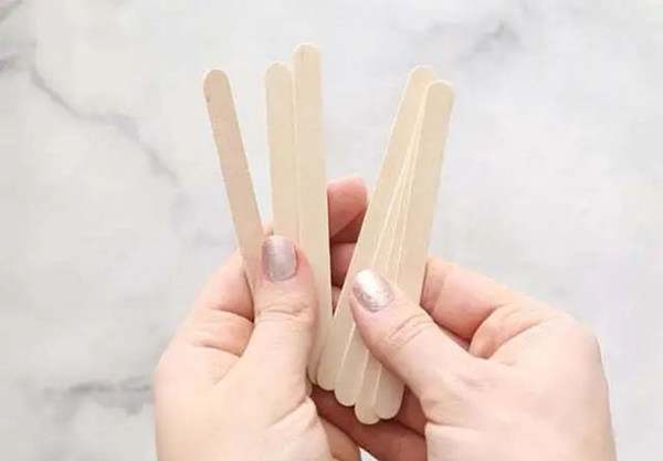 冰棍棒废物利用手工制作《小企鹅》