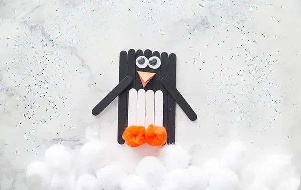 冰棍棒废物利用手工制作《小企鹅》