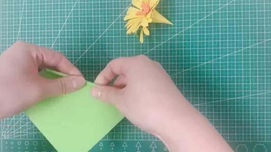 三八妇女节手工制作一束鲜花