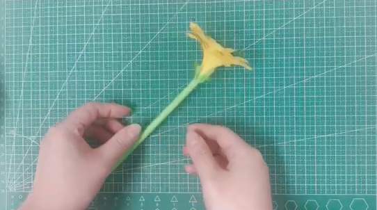 三八妇女节手工制作一束鲜花