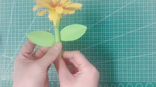 三八妇女节手工制作一束鲜花