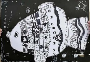 幼儿园大班优秀美术《鱼》教案及教学反思