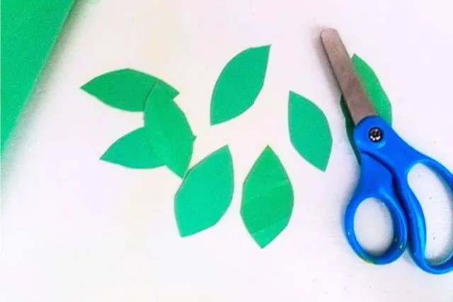 环保手工小制作：鸡蛋托废物利用制作花盆