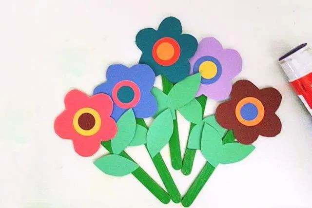 环保手工小制作：鸡蛋托废物利用制作花盆