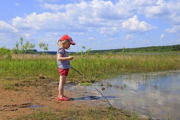 龙年四月份女宝宝取名