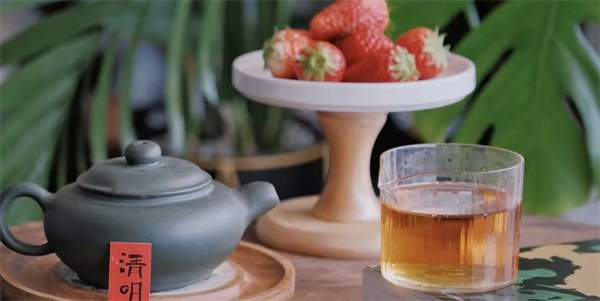 适合四月的清明文案