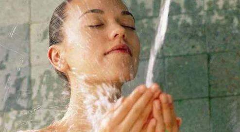 女人得到满足是什么样子？女性高潮的表现