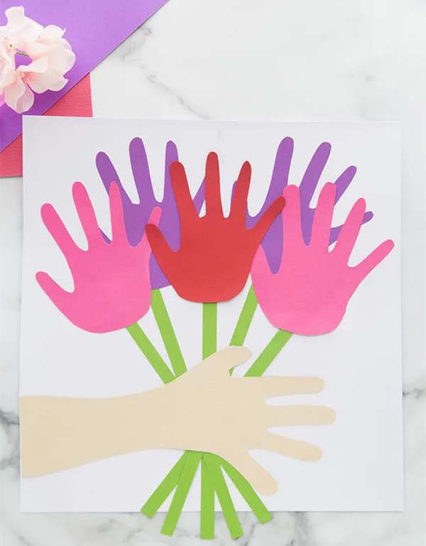 母亲节手工制作《手印花束》