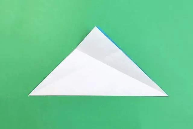 儿童简单折纸教程：怎么折纸海豚(步骤图解)