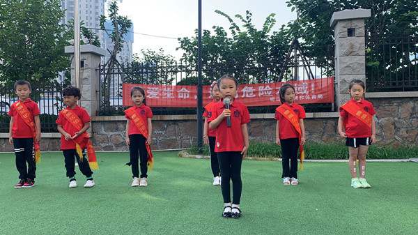 幼儿园六一儿童节国旗下的讲话演讲稿简单