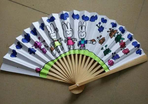 幼儿园中班夏至手工教案《折扇引微凉》及反思延伸