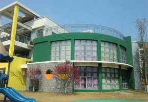 幼儿园中班学期末评语（精选25条）