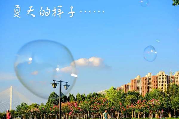 发朋友圈表达夏天很热的句子简短74句