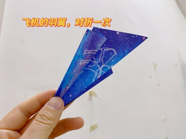 超级简单的折纸飞机的方法